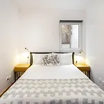 Whome Downtown 1-Br Great For Mid-Term Rentals
